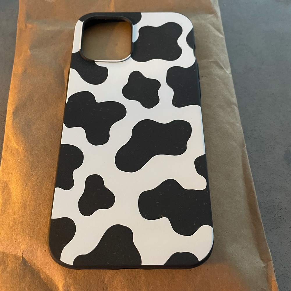 Pela iPhone 12 Pro Max Cow Print Case